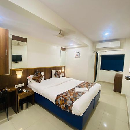 Hotel Vashi Inn Navi Mumbai Zewnętrze zdjęcie