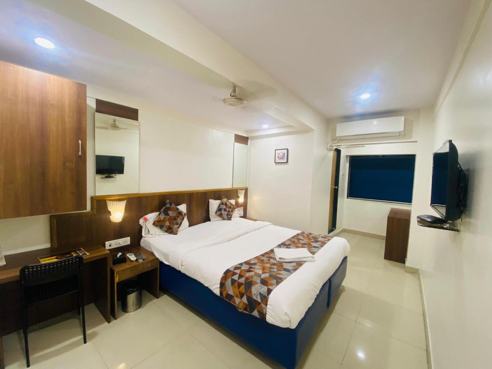 Hotel Vashi Inn Navi Mumbai Zewnętrze zdjęcie