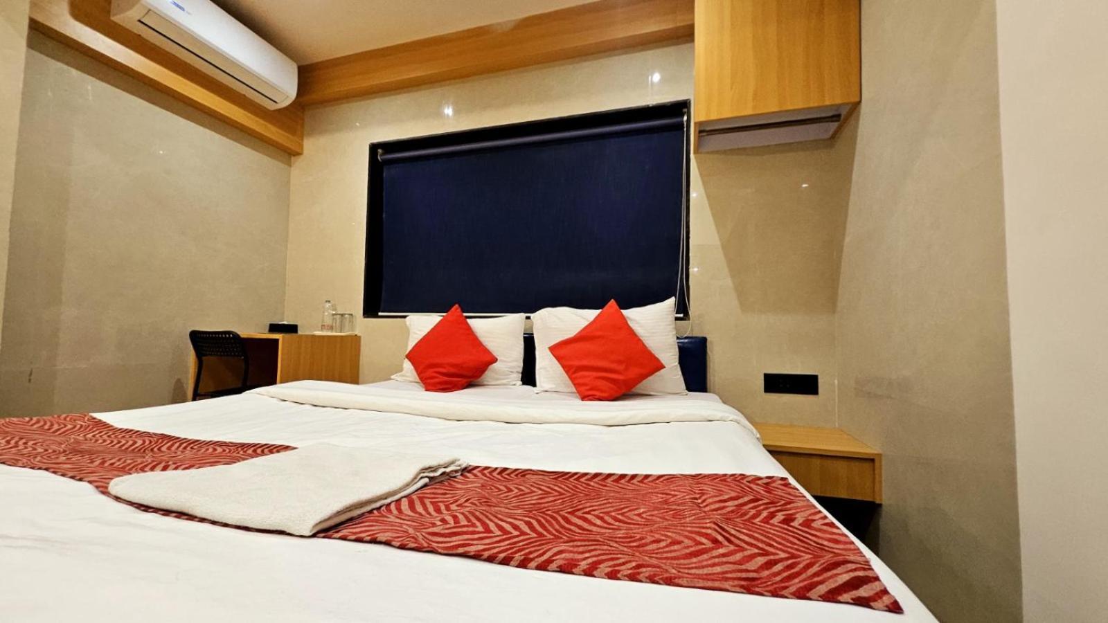 Hotel Vashi Inn Navi Mumbai Zewnętrze zdjęcie